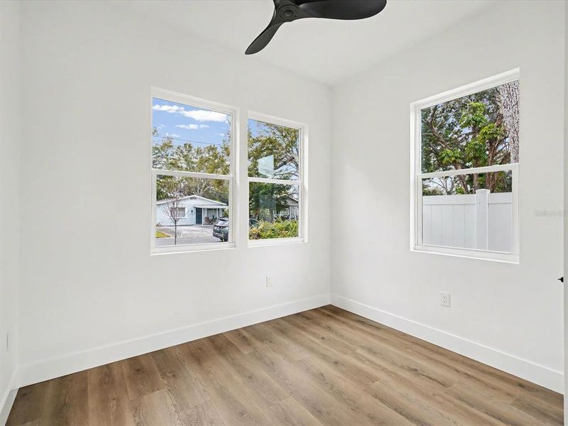 Spacious, unfurnished interior of a new home in , St. Petersburg (Image 24).