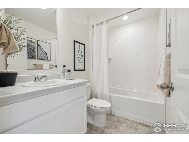 Furnished interior view inside a new home in Settlers Crossing, Commerce City (Image 16).