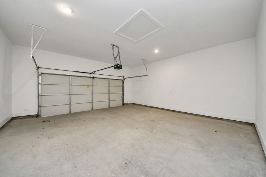 Spacious, unfurnished interior of a new home in , Houston (Image 33). Spacious, unfurnished interior of a new home in , Houston (Image 33).