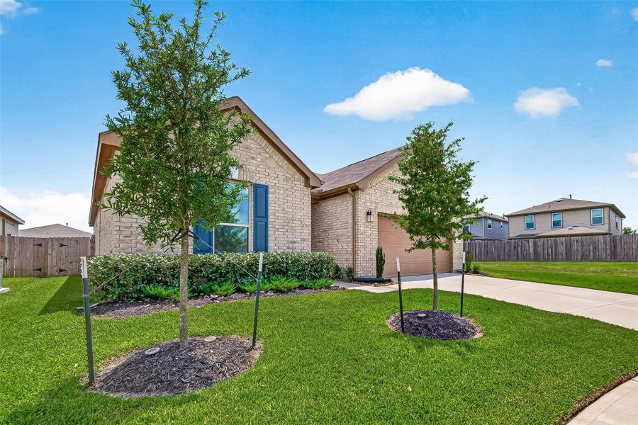 Front exterior of a new home in , Houston, TX, highlighting curb appeal (Image 2). Front exterior of a new home in , Houston, TX, highlighting curb appeal (Image 2).