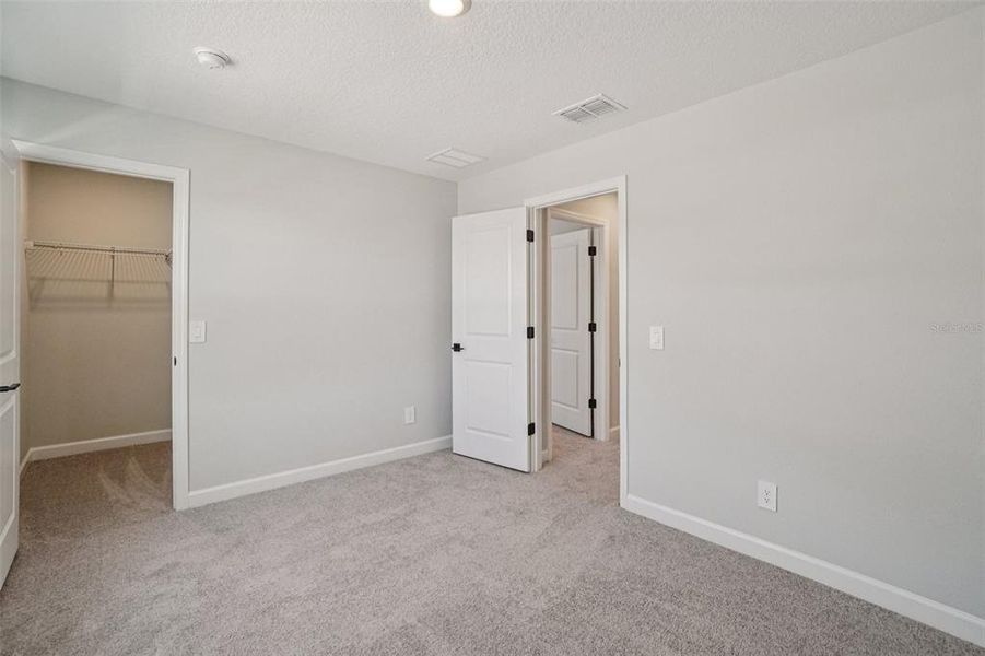 Spacious, unfurnished interior of a new home in Montague Chase, Tampa (Image 21).