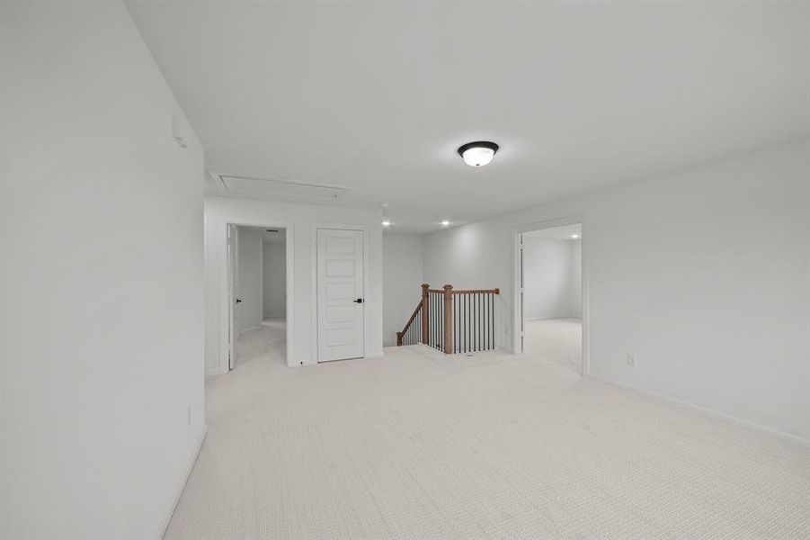 Spacious, unfurnished interior of a new home in Treeline, Justin (Image 21).