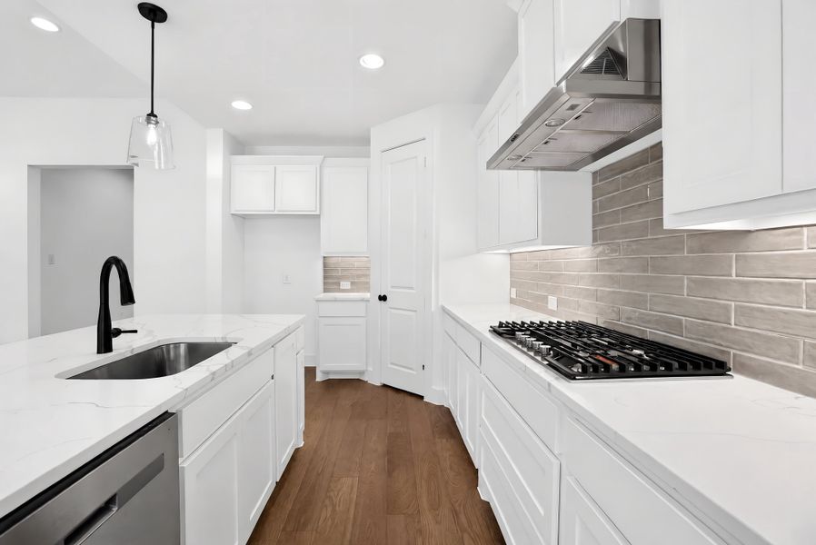 132 Buffalo - Kitchen