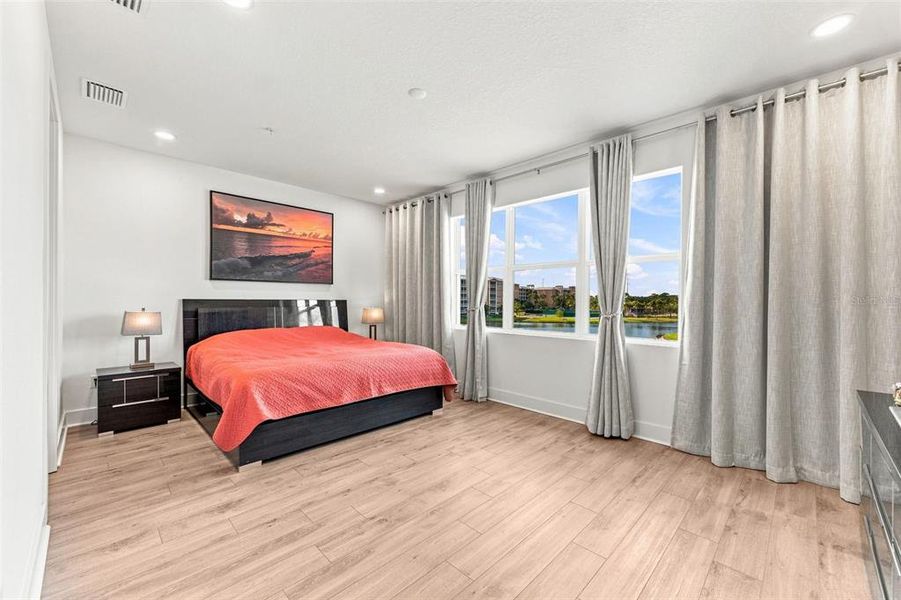 Furnished interior view inside a new home in , Seminole (Image 14).