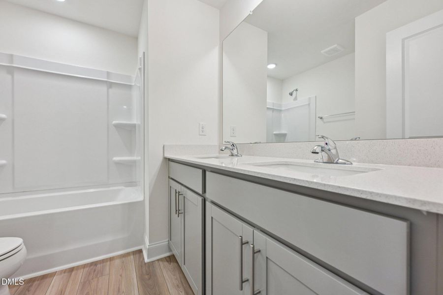 36-web-or-mls-Kensley Grv Ln-S0502-036