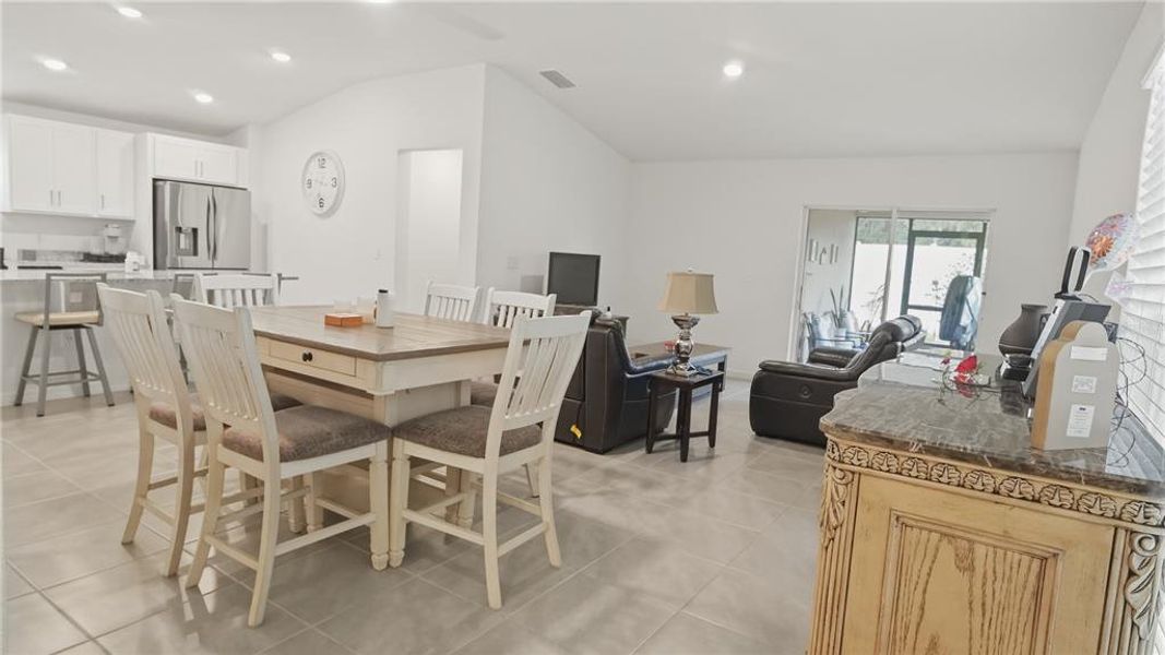 Furnished interior view inside a new home in , Auburndale (Image 12).