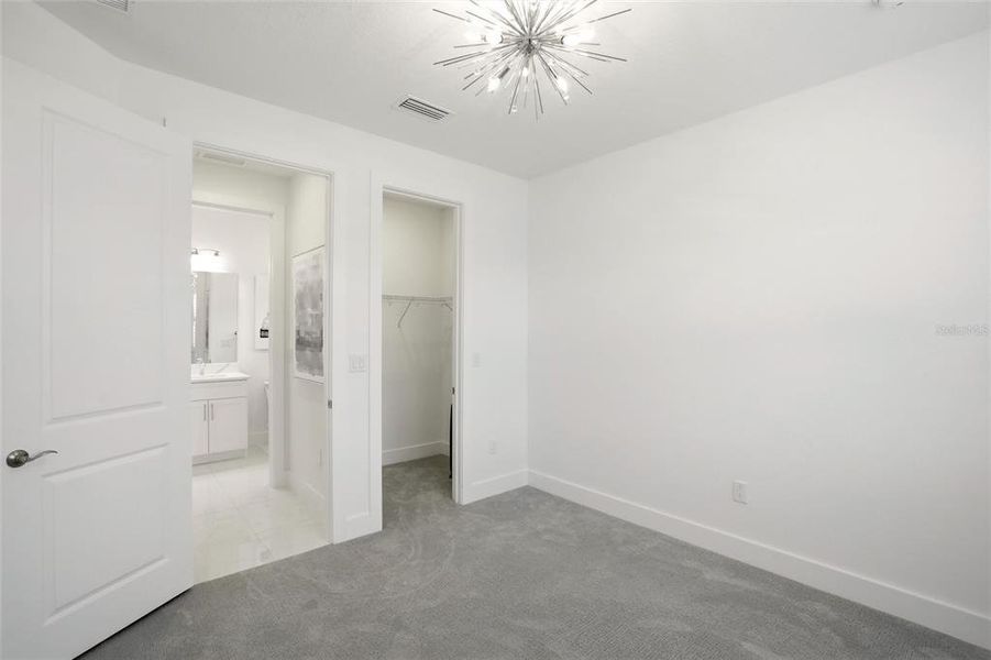 Spacious, unfurnished interior of a new home in , Bradenton (Image 39).