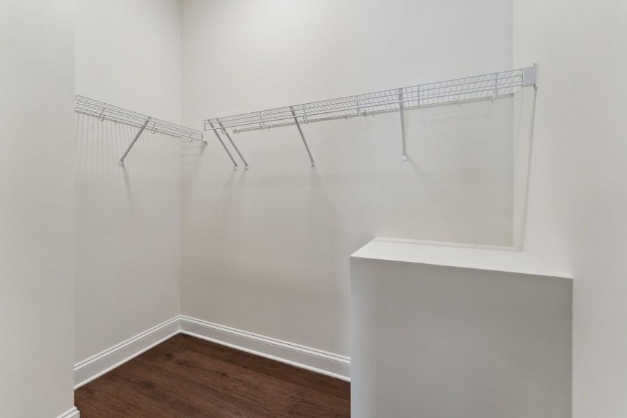 18- HHHunt Homes Mason Guest Suite Closet