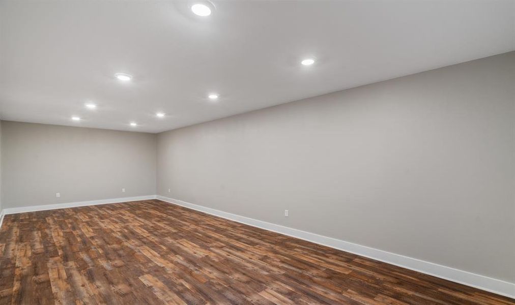 Spacious, unfurnished interior of a new home in , Brownwood (Image 9).