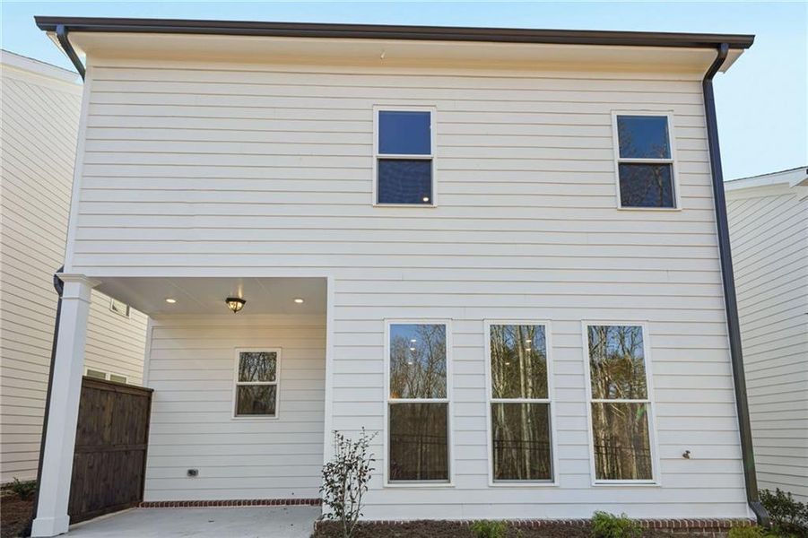 Exterior details and patio area of a home in Aberdeen, Hoschton (Image 24).
