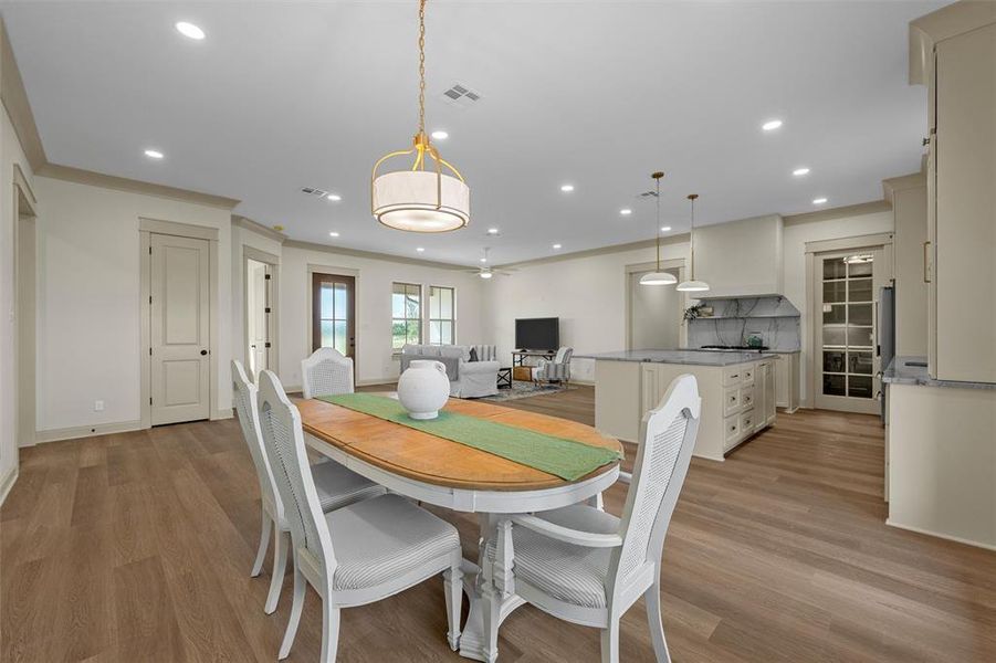 Furnished interior view inside a new home in , Robinson (Image 17).