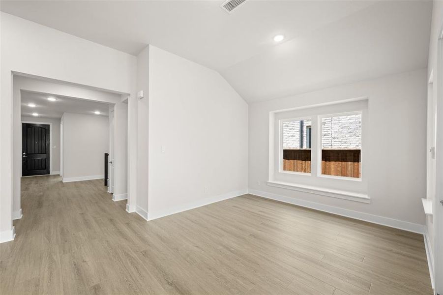 2220 Oak Branch- DIning