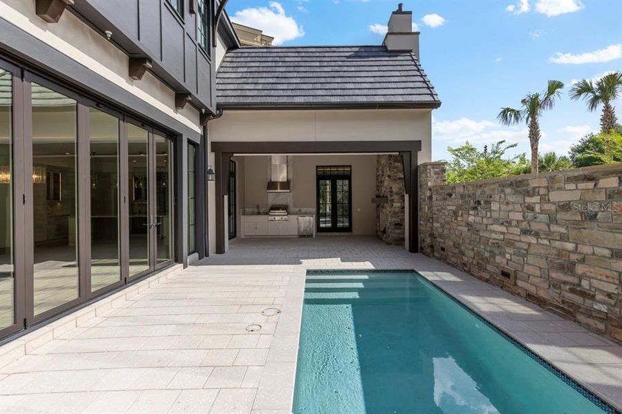 Exterior details and patio area of a home in , Orlando (Image 33).