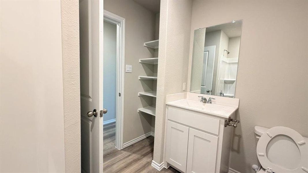 Furnished interior view inside a new home in Meadowbrook Estates, Cleburne (Image 6).
