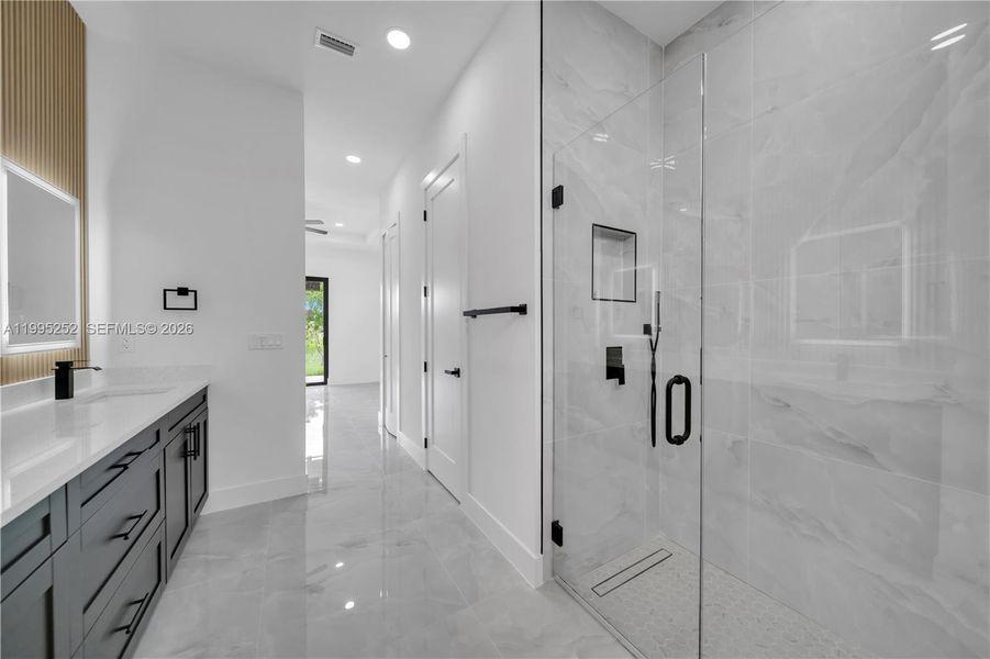 Furnished interior view inside a new home in , Cape Coral (Image 18).