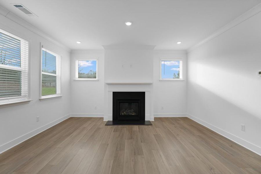 Spacious, unfurnished interior of a new home in Wellington Estates, Madison (Image 16).