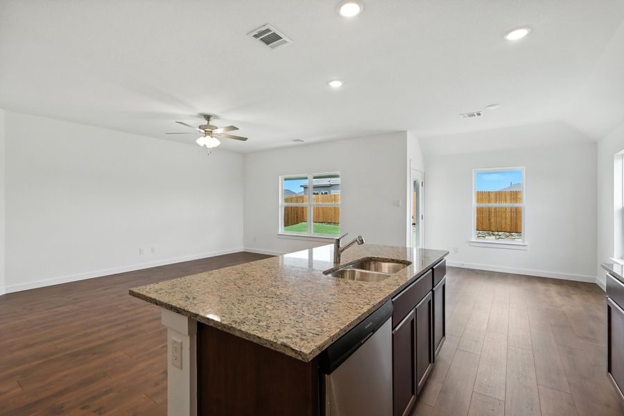 Representative furnished interior of a home built from the Landmark Series - Blanton by Brightland Homes in Still Water Lake Estates, Godley (Image 31). Representative furnished interior of a home built from the Landmark Series - Blanton by Brightland Homes in Still Water Lake Estates, Godley (Image 31).