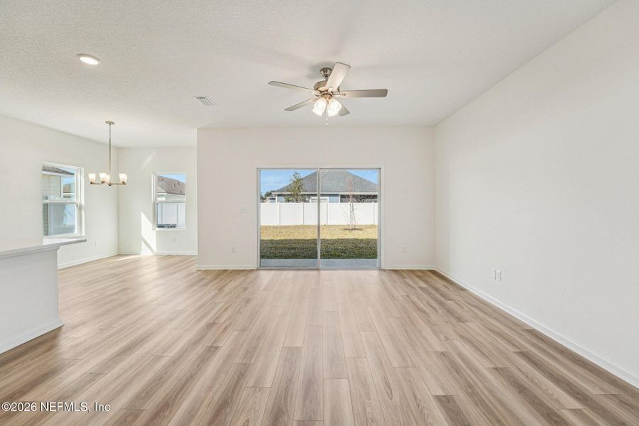 Spacious, unfurnished interior of a new home in Panther Creek, Jacksonville (Image 18).