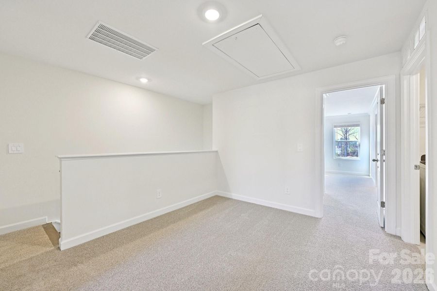 Spacious, unfurnished interior of a new home in Meadows at Wilson Farms - The Summit Series, Fort Mill (Image 20). Spacious, unfurnished interior of a new home in Meadows at Wilson Farms - The Summit Series, Fort Mill (Image 20).