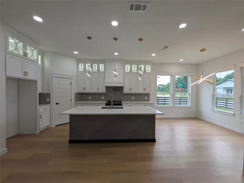 Furnished interior view inside a new home in , Dallas (Image 12).