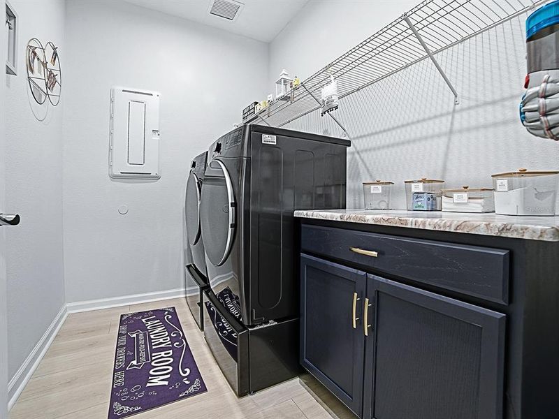 Furnished interior view inside a new home in , Tavares (Image 28).