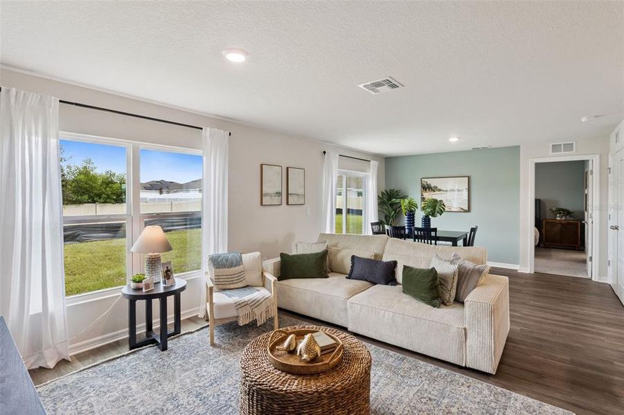 Furnished interior view inside a new home in Magnolia Pointe, Umatilla (Image 5).