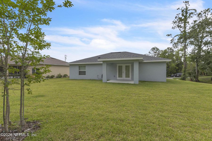 Exterior details and patio area of a home in , Palm Coast (Image 3).