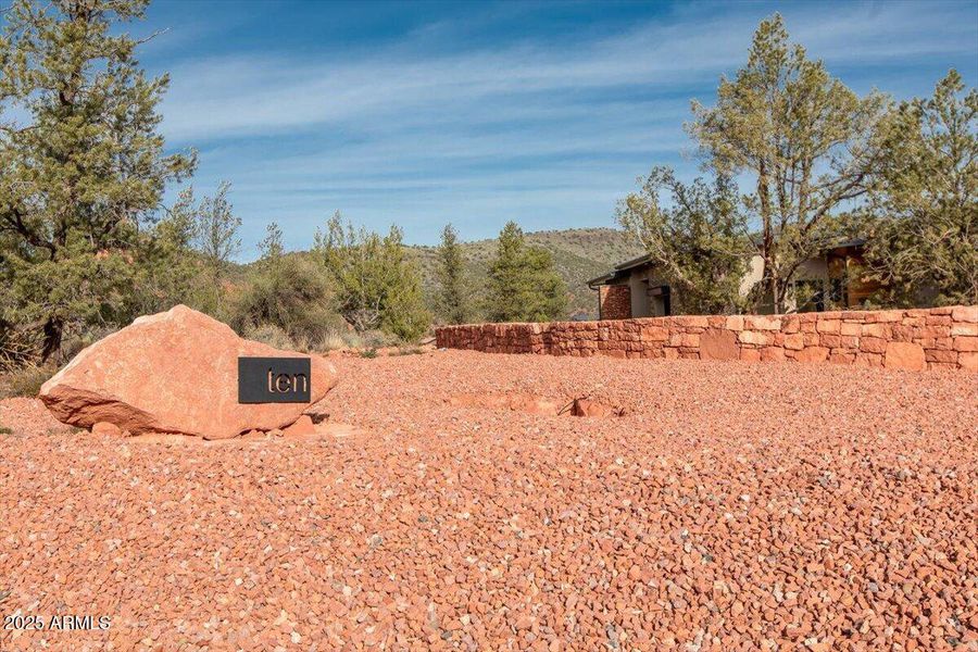 08-10 Amber Cliffs Way-WDS_0441