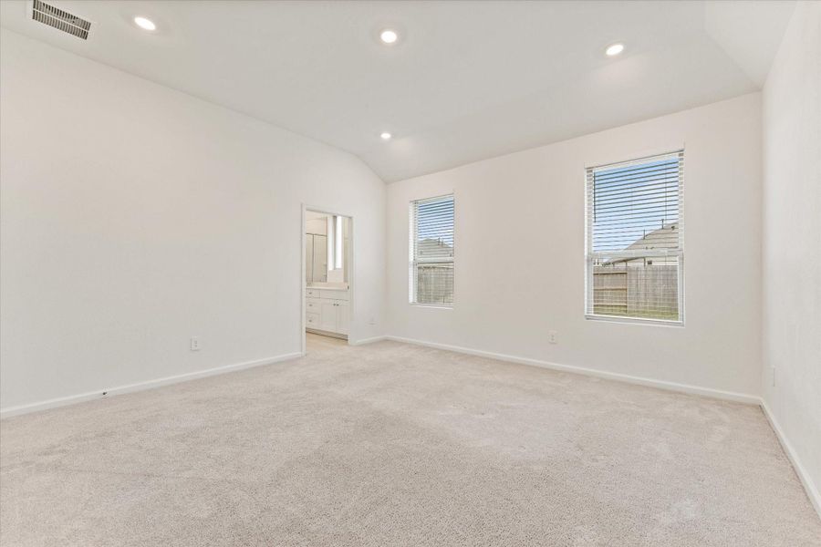 Spacious, unfurnished interior of a new home in , Conroe (Image 26). Spacious, unfurnished interior of a new home in , Conroe (Image 26).