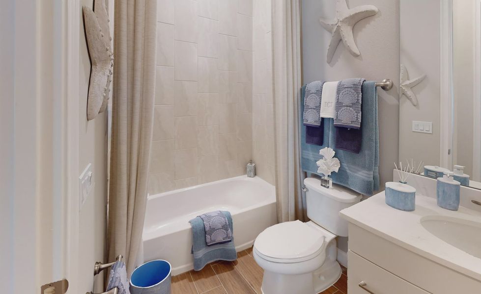 Furnished interior view inside a new home in Plantation Bay, Ormond Beach (Image 33).