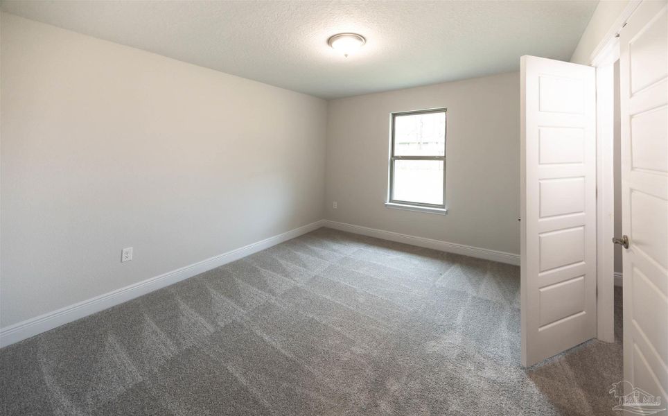 Representative unfurnished interior of a home built from the Plan 2313 by Adams Homes in Ashton View, Crestview (Image 19).