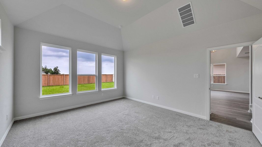 Furnished interior view inside a new home in Spring Creek, Taylor (Image 10).