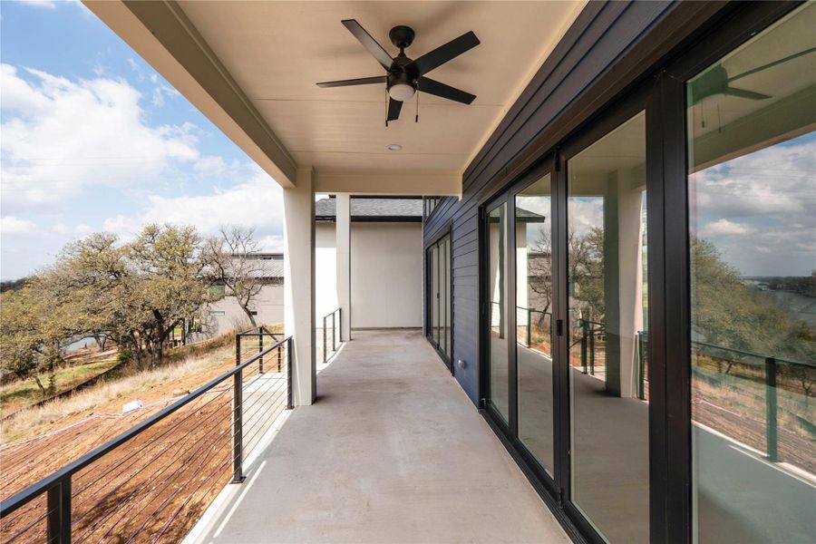 Balcony with ceiling fan