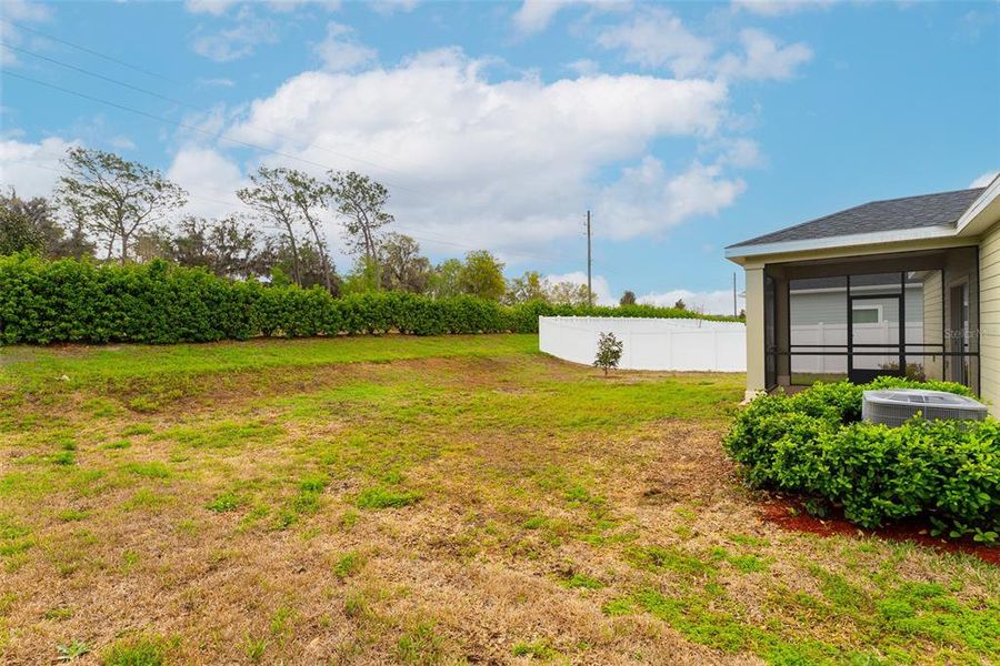 Exterior details and patio area of a home in , Ocala (Image 20).