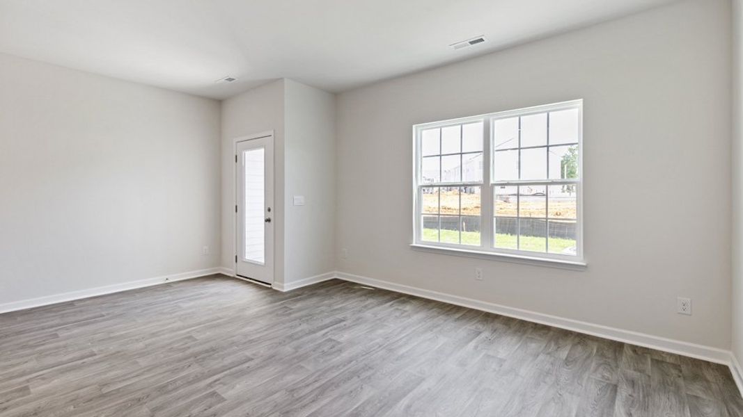 Spacious, unfurnished interior of a new home in The Townes at Wilson's Ridge, Smithfield (Image 14).