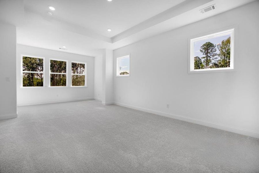 Spacious, unfurnished interior of a new home in Bailey Fence, Dacula (Image 24).