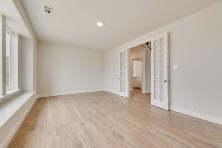 Spacious, unfurnished interior of a new home in Monterra, Fate (Image 31). Spacious, unfurnished interior of a new home in Monterra, Fate (Image 31).