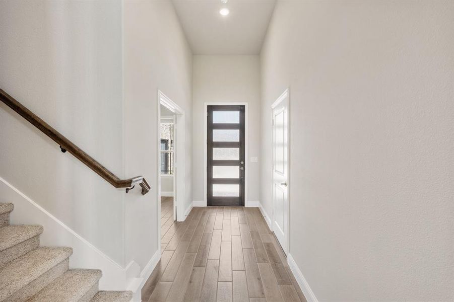 Spacious, unfurnished interior of a new home in Sonoma Verde, McLendon-Chisholm (Image 14).