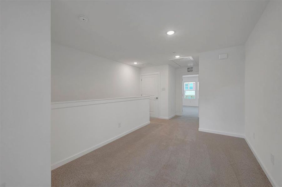 Spacious, unfurnished interior of a new home in Providence Commons, Providence Village (Image 19). Spacious, unfurnished interior of a new home in Providence Commons, Providence Village (Image 19).