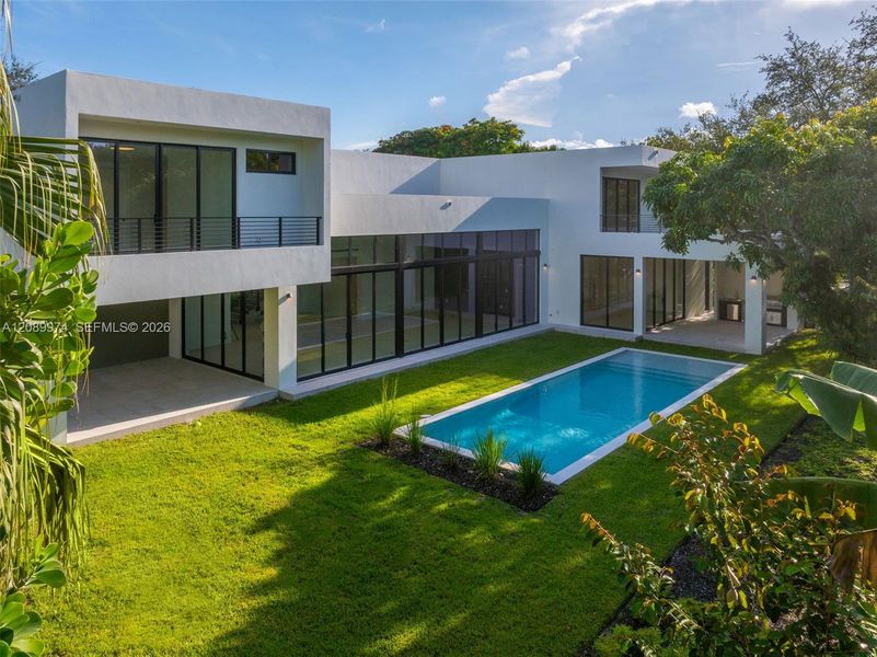 Exterior details and patio area of a home in , South Miami (Image 43).