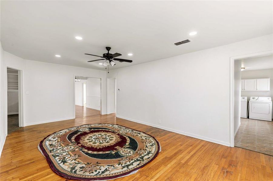 Spacious, unfurnished interior of a new home in , Brownwood (Image 14).