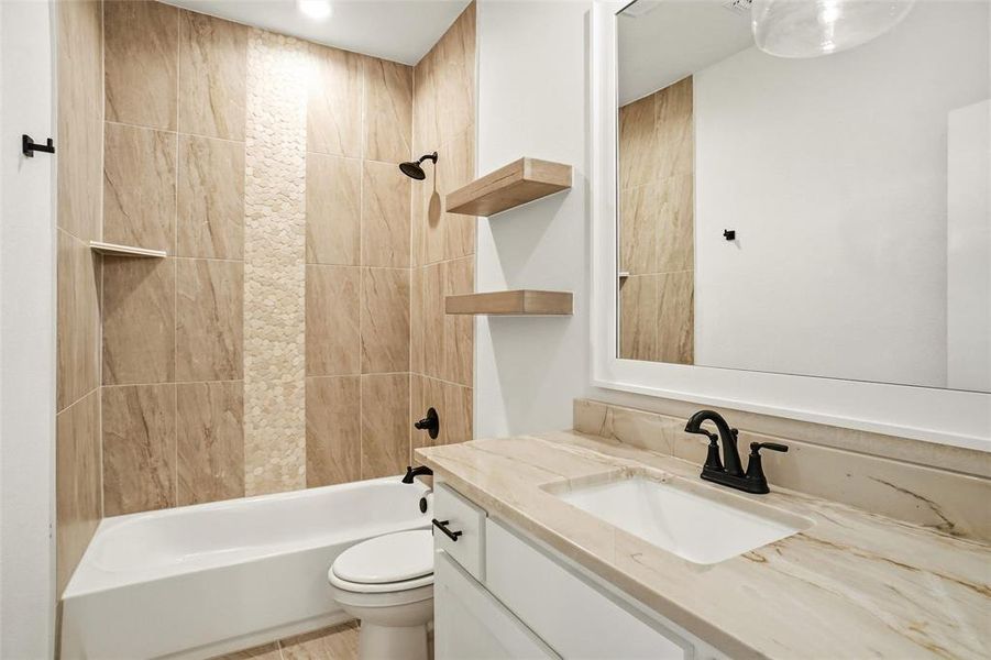 Furnished interior view inside a new home in , Weatherford (Image 9).