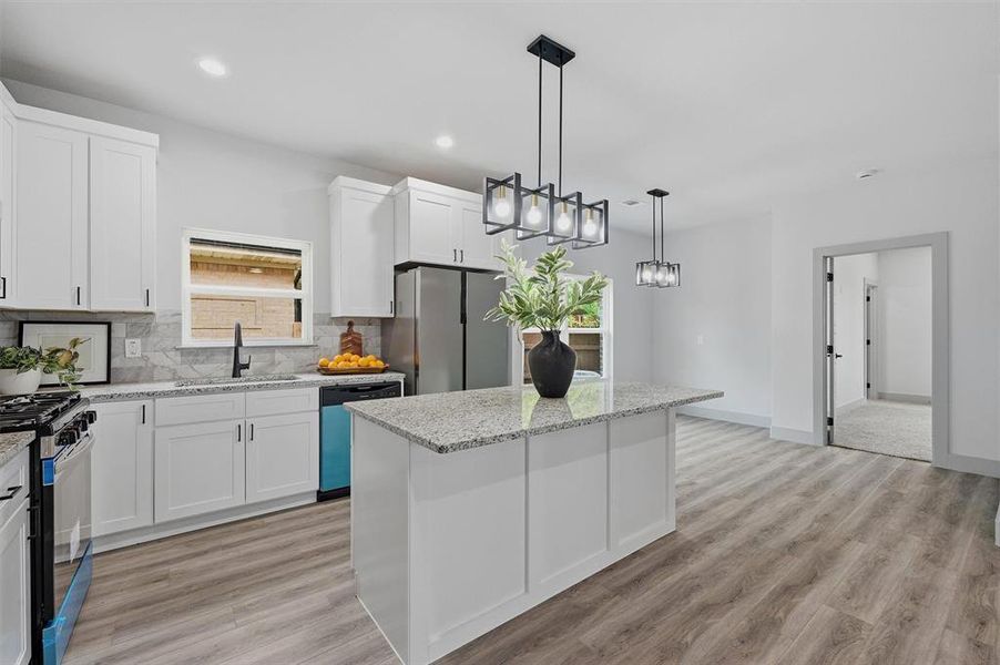 Furnished interior view inside a new home in , Sherman (Image 6).