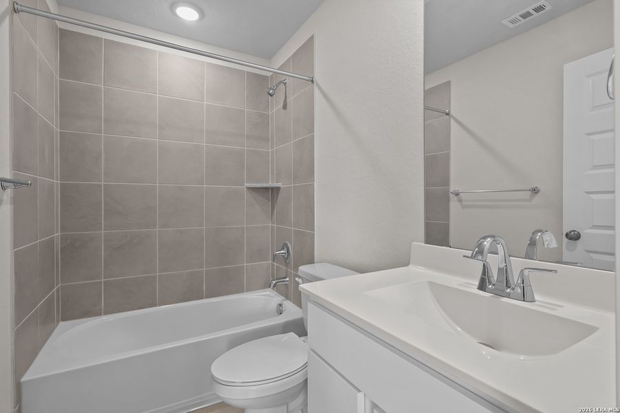 Furnished interior view inside a new home in Spring Creek, San Antonio (Image 6).