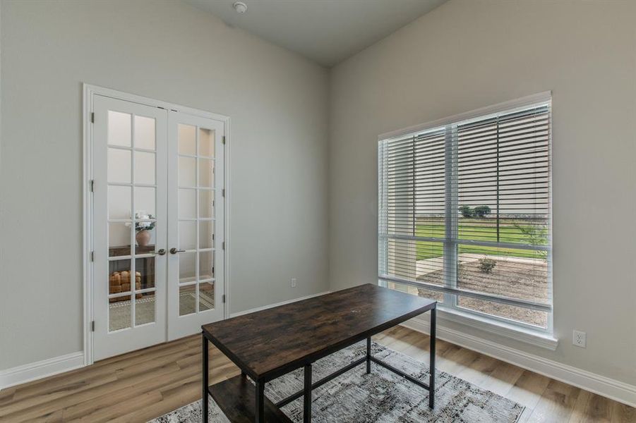 Furnished interior view inside a new home in , Lorena (Image 18).