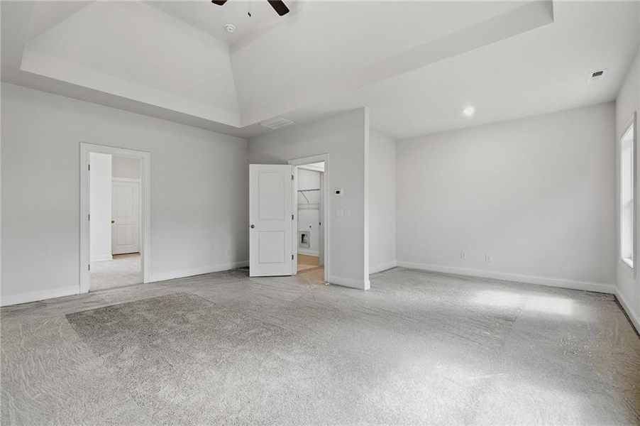 Spacious, unfurnished interior of a new home in , Ellenwood (Image 23).