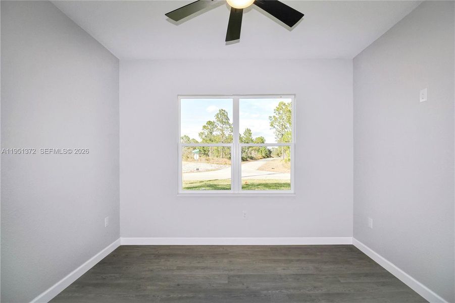 Spacious, unfurnished interior of a new home in , Sebring (Image 21).