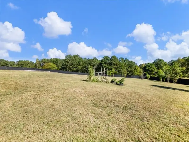Natural landscape and outdoor views near Joel's Landing in Monroe (Image 56).