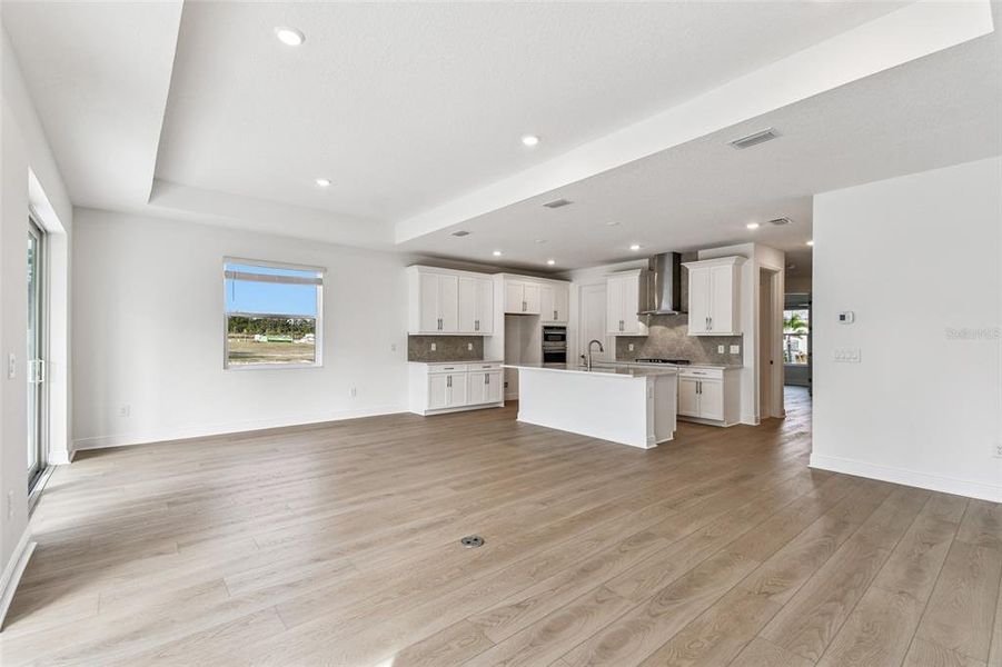 Spacious, unfurnished interior of a new home in Hawkstone, Sarasota (Image 26).