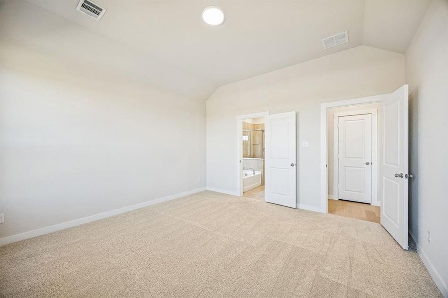 Spacious, unfurnished interior of a new home in Freeman Farms, Kaufman (Image 26). Spacious, unfurnished interior of a new home in Freeman Farms, Kaufman (Image 26).